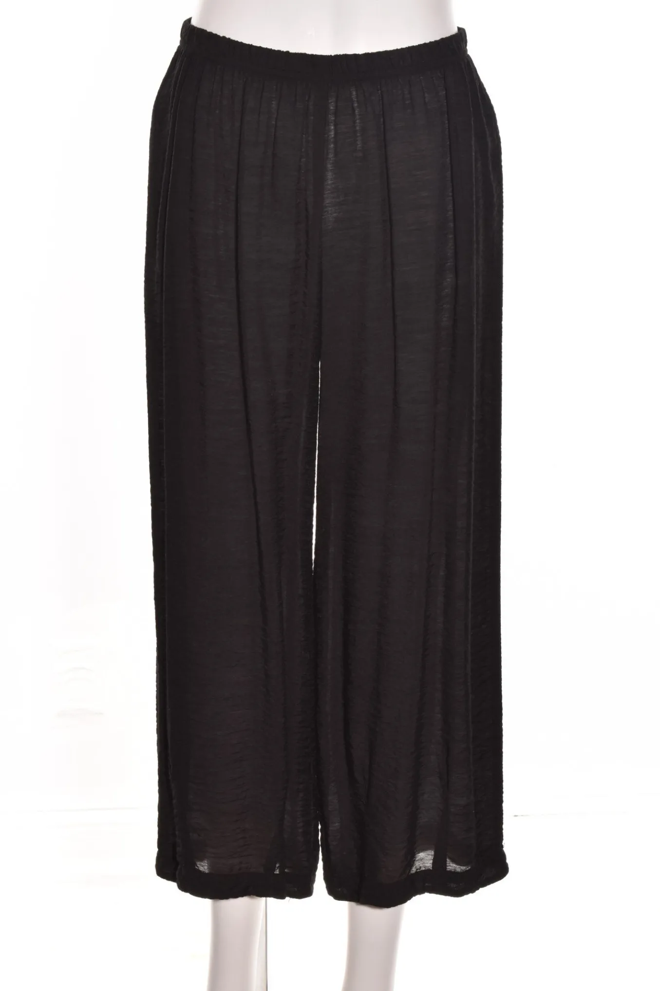 Cut Loose. Cropped Pant With Darts.