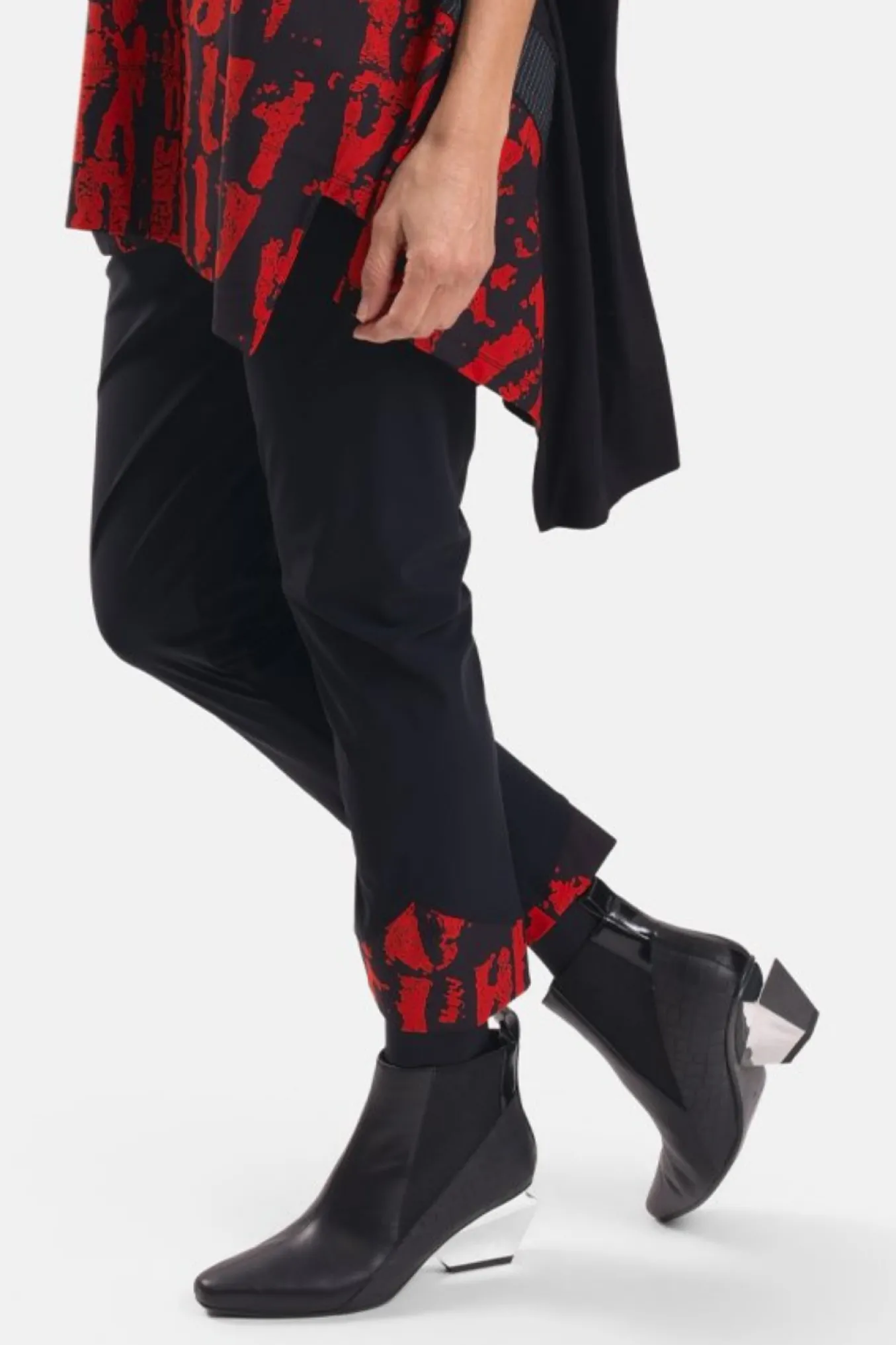 Alembika. Tekbika Boot Pant.