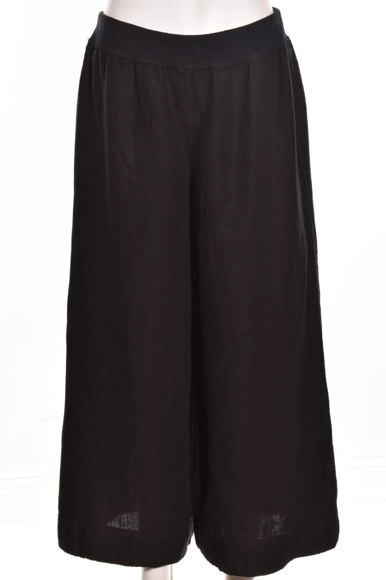 Cut Loose. Crop Pant In Heavyweight Linen.